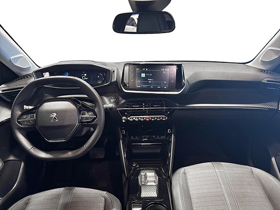 Peugeot e-208 10 of 19
