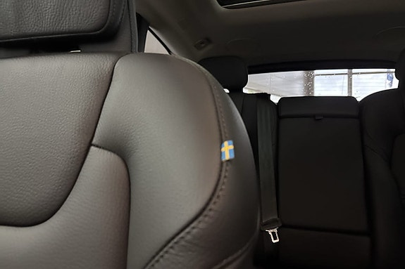 Volvo XC60 18 of 29