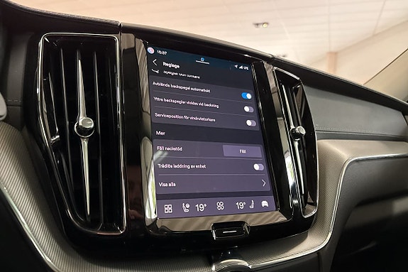 Volvo XC60 27 of 29