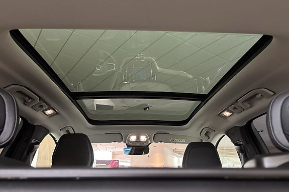 Volvo XC60 13 of 29