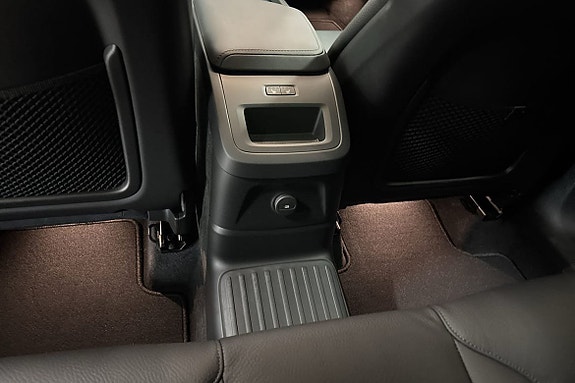 Volvo XC60 15 of 29