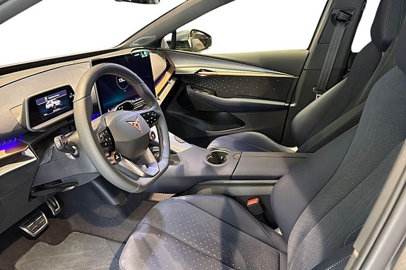 Cupra Tavascan 13 of 18