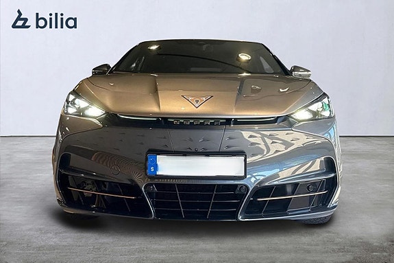 Cupra Tavascan 8 of 18