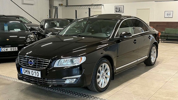 Volvo S80 3 of 5