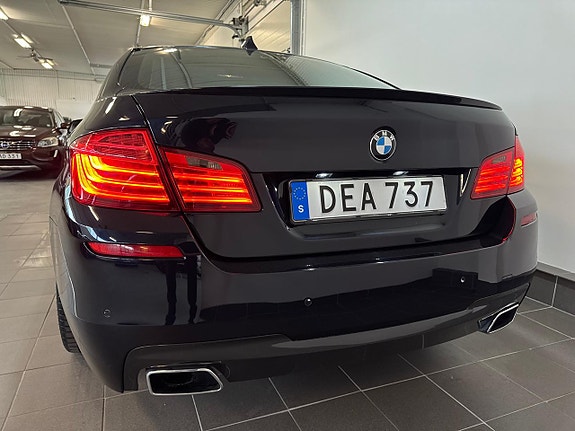 BMW 520d 4 of 5
