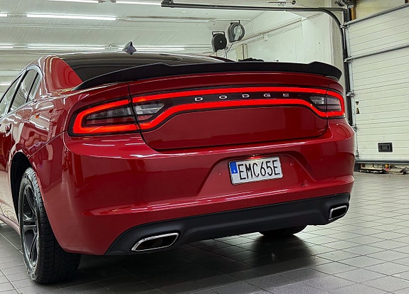 Dodge Charger 15 of 28