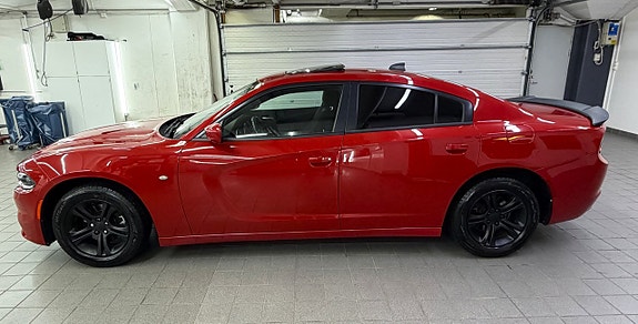 Dodge Charger 7 of 28