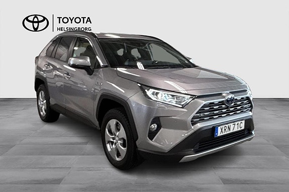 Toyota RAV4 3 of 5
