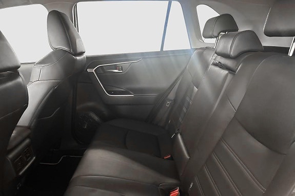 Toyota RAV4 10 of 11