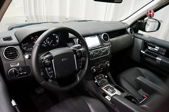 Land Rover Discovery 8 of 27
