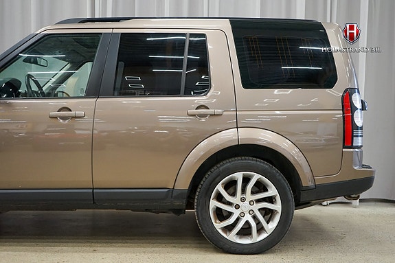 Land Rover Discovery 7 of 27