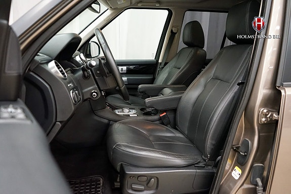 Land Rover Discovery 9 of 27