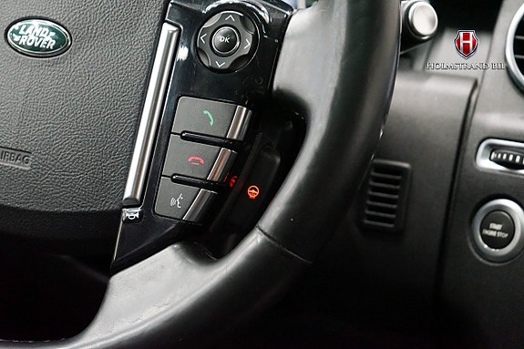Land Rover Discovery 16 of 27