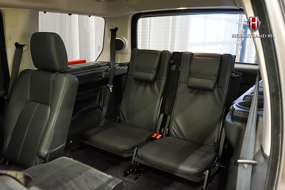 Land Rover Discovery 13 of 27