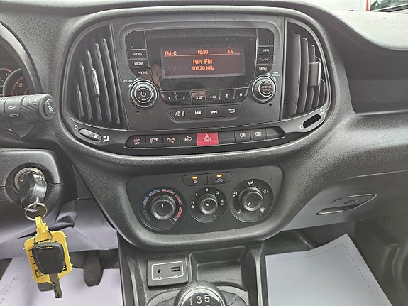 Fiat Doblo 17 of 20