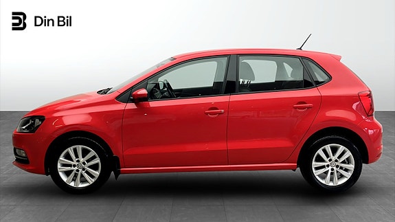 Volkswagen Polo 2 of 5
