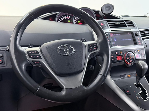 Toyota Verso 2 of 5