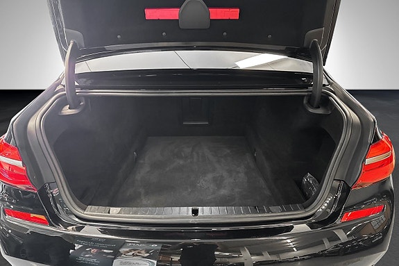 BMW M760Li 21 of 21
