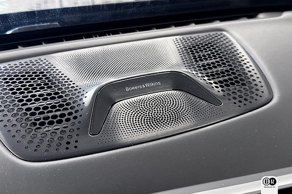BMW M760Li 16 of 21