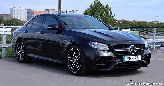 Mercedes-Benz E63 2 of 5