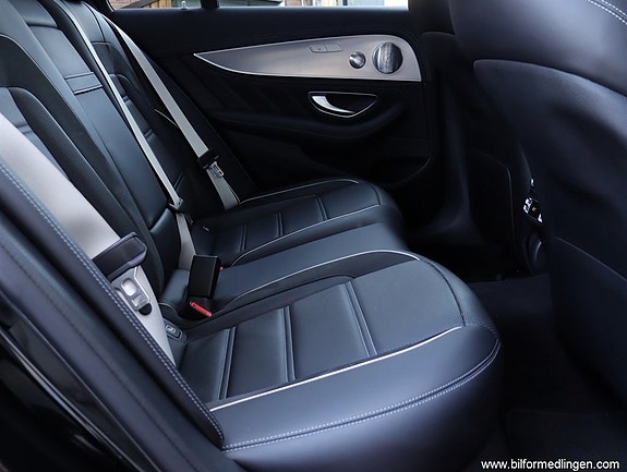 Mercedes-Benz E63 8 of 27