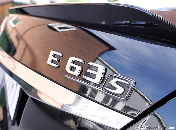 Mercedes-Benz E63 22 of 27