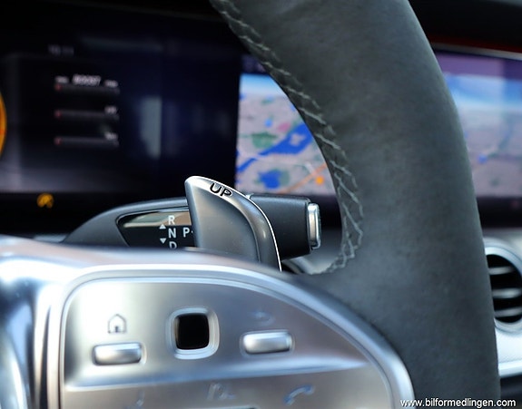 Mercedes-Benz E63 14 of 27
