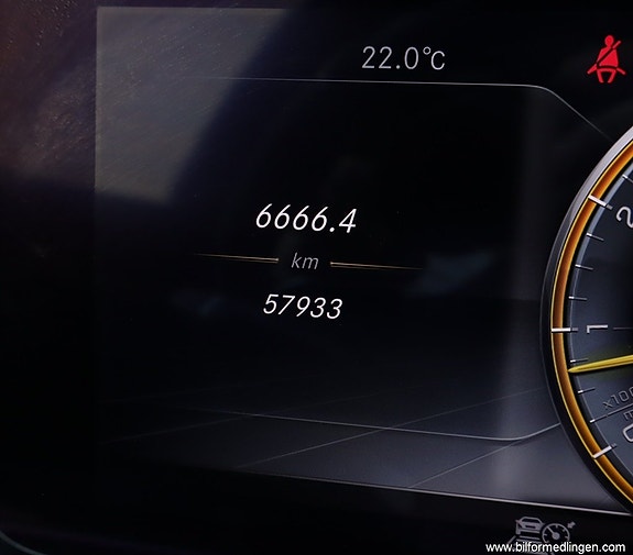 Mercedes-Benz E63 12 of 27
