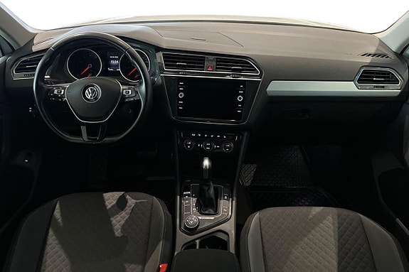 Volkswagen Tiguan 12 of 21