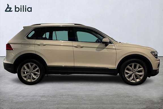 Volkswagen Tiguan 5 of 21