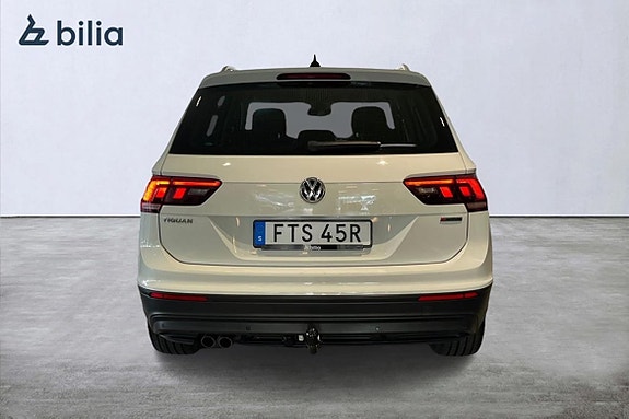 Volkswagen Tiguan 8 of 21