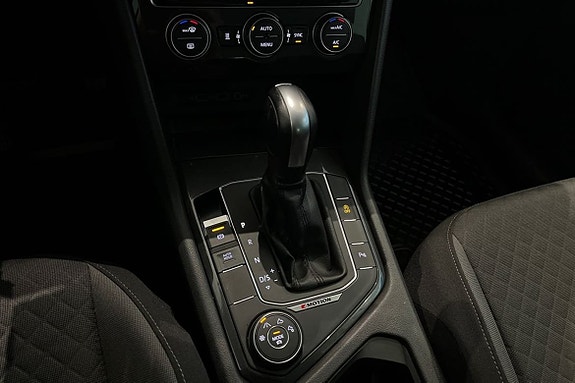 Volkswagen Tiguan 11 of 21