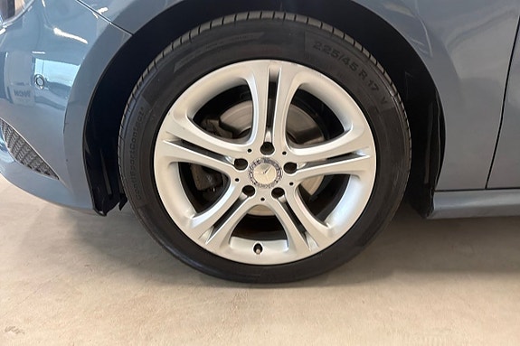 Mercedes-Benz A180 20 of 22