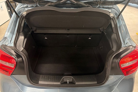 Mercedes-Benz A180 19 of 22