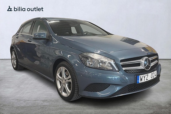 Mercedes-Benz A180 2 of 5