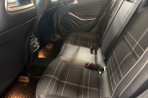 Mercedes-Benz A180 12 of 22