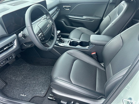 Kia K4 8 of 20