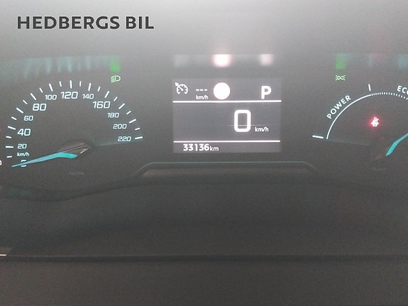 Peugeot 208 10 of 16
