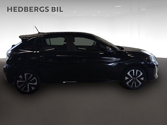 Peugeot 208 2 of 5