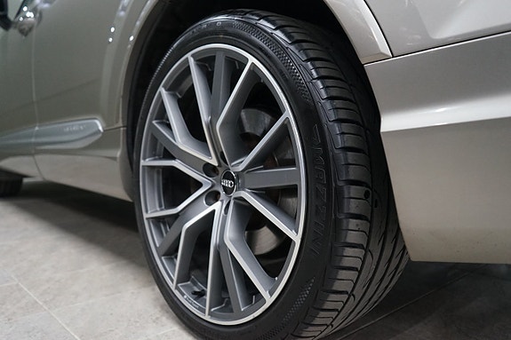 Audi Q7 20 of 20