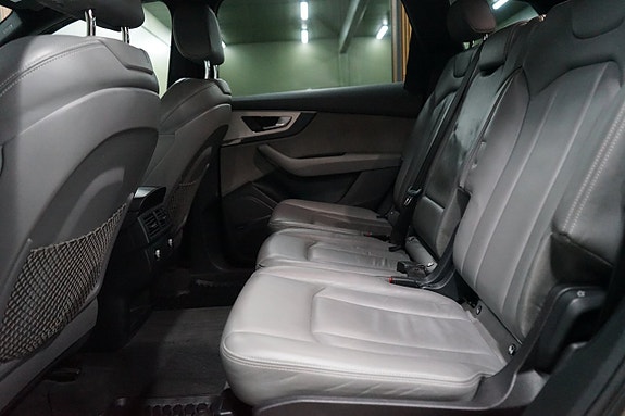 Audi Q7 11 of 20