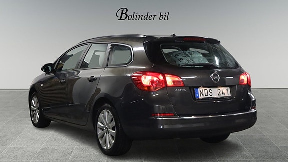 Opel Astra 4 of 5