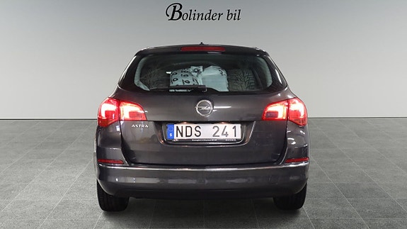 Opel Astra 5 of 5