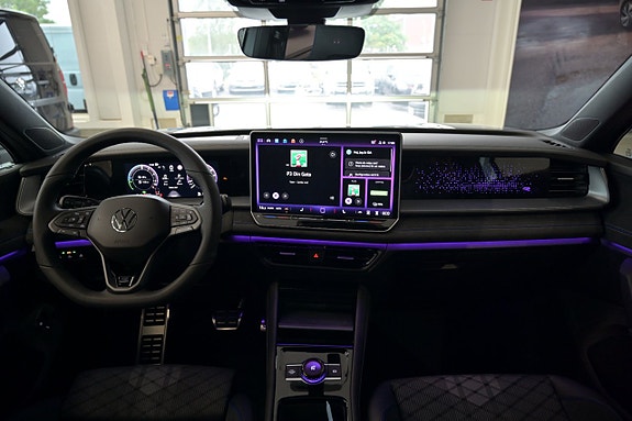 Volkswagen Tayron 12 of 28