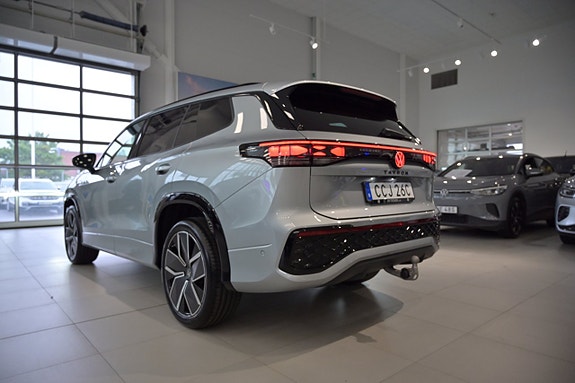 Volkswagen Tayron 8 of 28