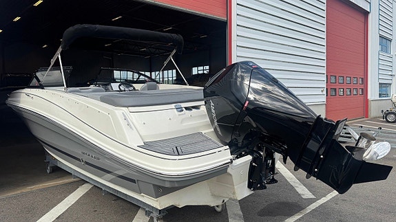 Bayliner VR5 OE / Mercury F200 V6 DTS -22 (Utt. -23) 5 of 5