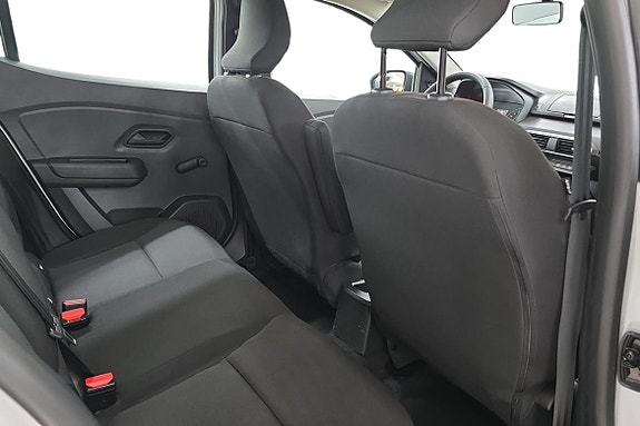 Dacia Sandero 9 of 21