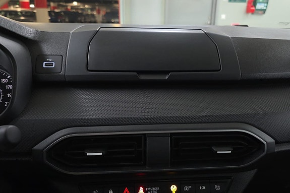 Dacia Sandero 15 of 21