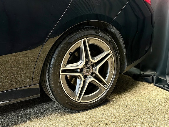 Mercedes-Benz CLA200 d 7 of 30
