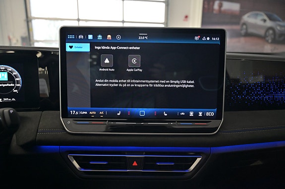 Volkswagen Tiguan 16 of 27